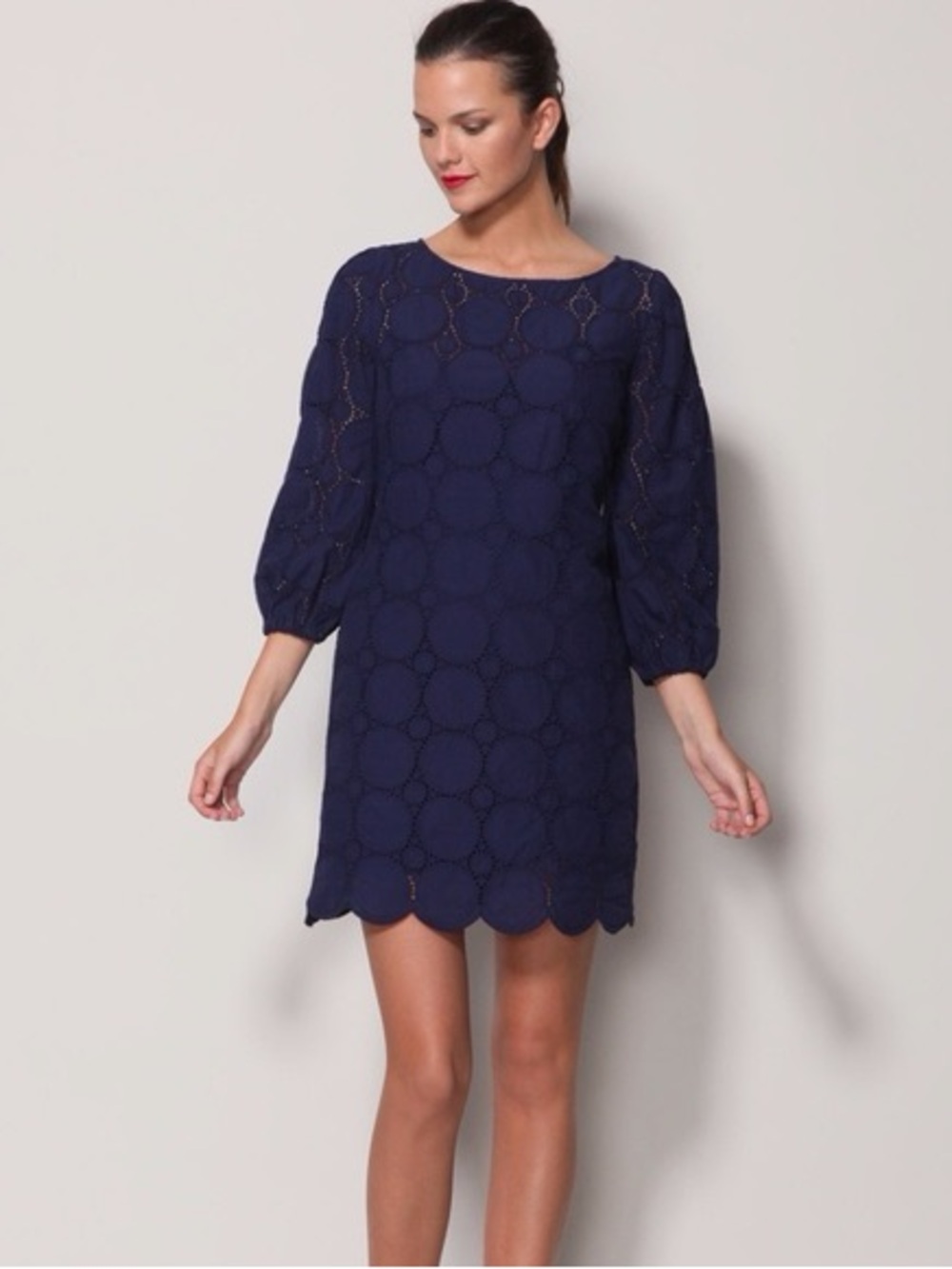 Laundry by Shelli Segal Blue Eyelet Shift Dress 3/4 Sleeve Scallop Hem 4